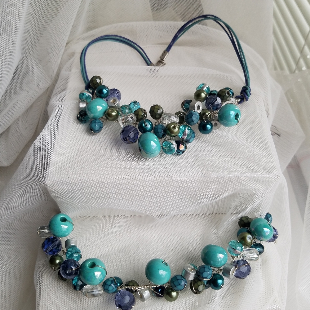 Turquoise Blue Ceramic Bead & Crystal Mixed Media Beaded Necklace Handmade NEW - Picture 3 of 17